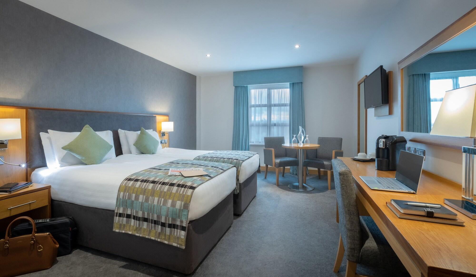 Westgrove Hotel Clane Eksteriør bilde
