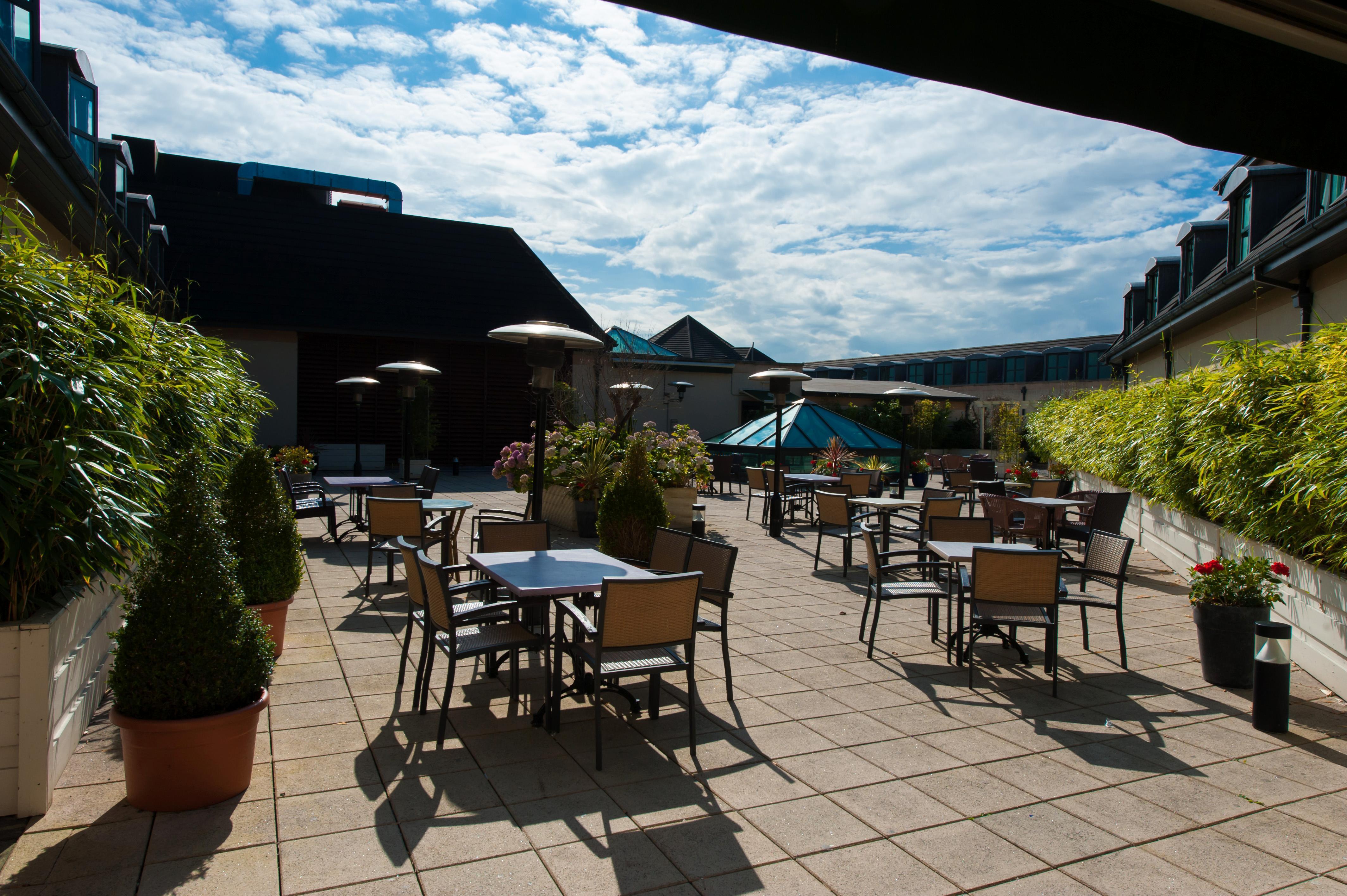 Westgrove Hotel Clane Eksteriør bilde