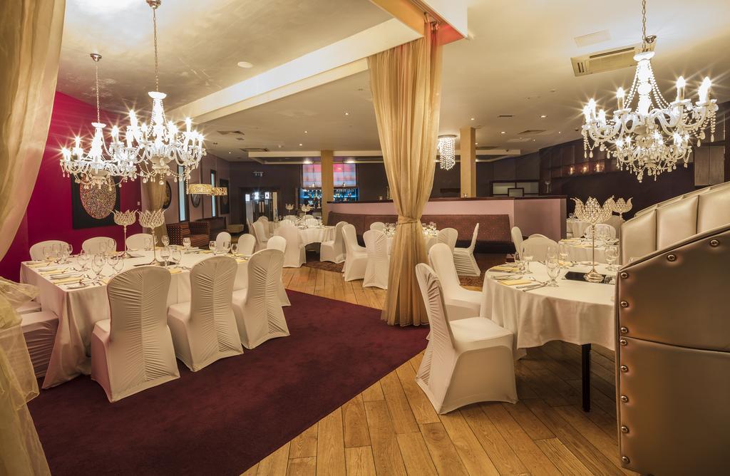 Westgrove Hotel Clane Eksteriør bilde