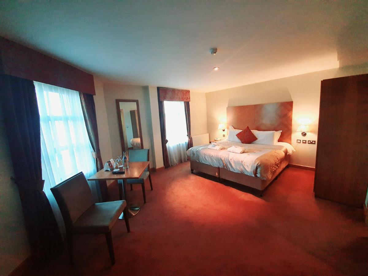 Westgrove Hotel Clane Eksteriør bilde